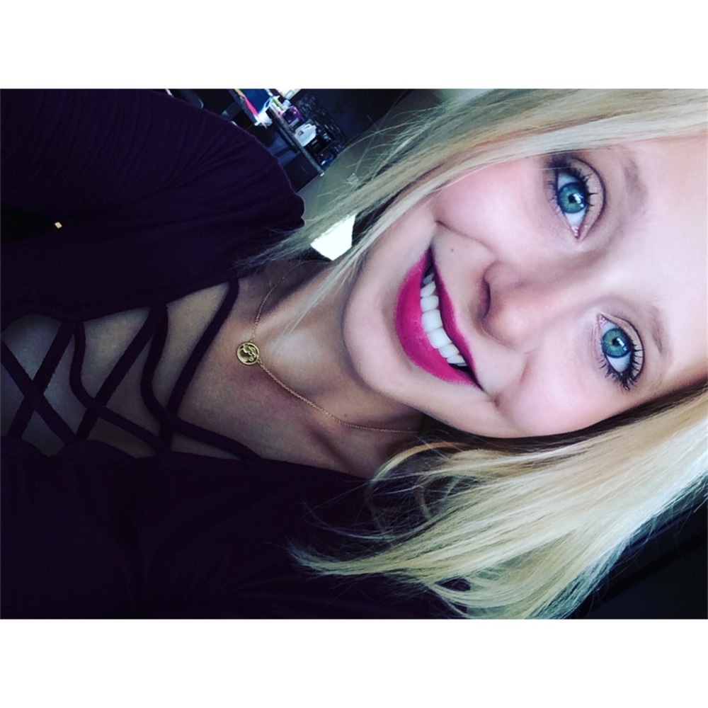 Meet your Posher, Madisson